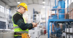 technician using Resco Resco Docs